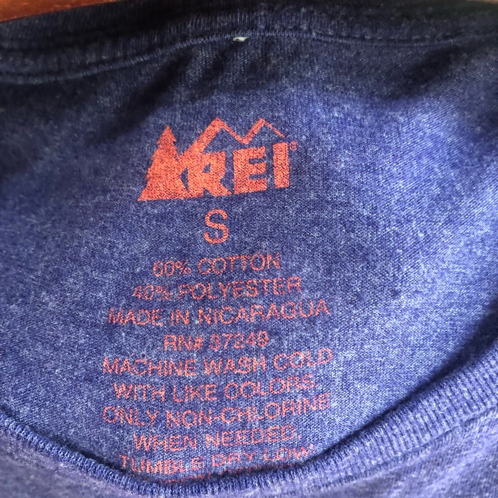 REI fitted t shirt - Picture 3 of 3